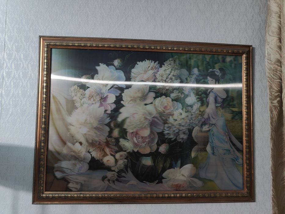 Картины переливающиеся , статуэткии