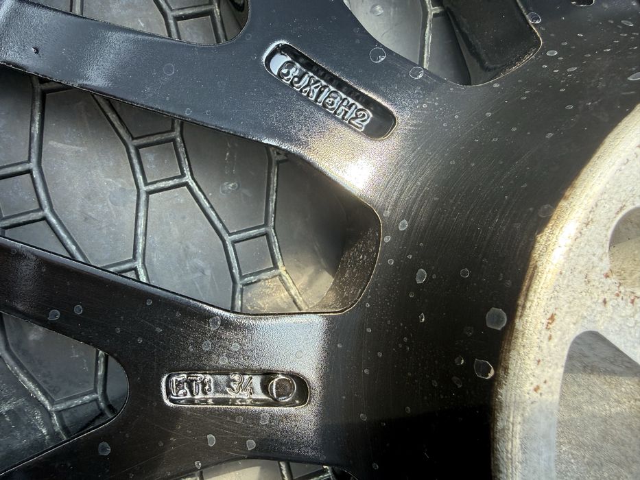 Jante BMW pe 18 cu anvelope Hankook vara profil 6-7 mm 225 40 R18