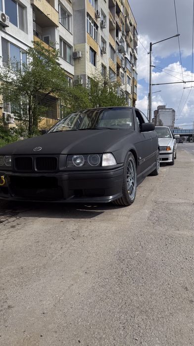Е36 1.8is на части