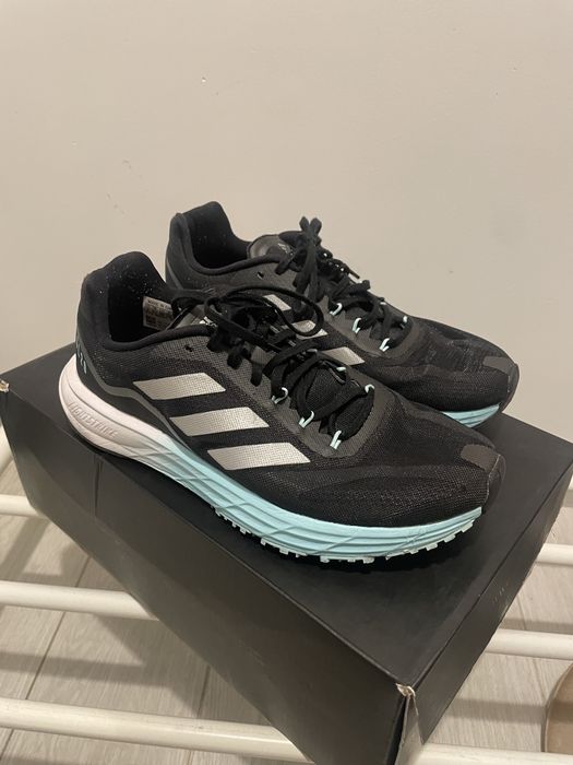 Adidasi adidas măsura 38