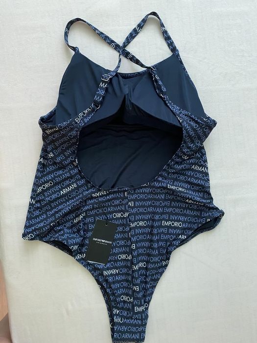 Emporio Armani оригинален бански