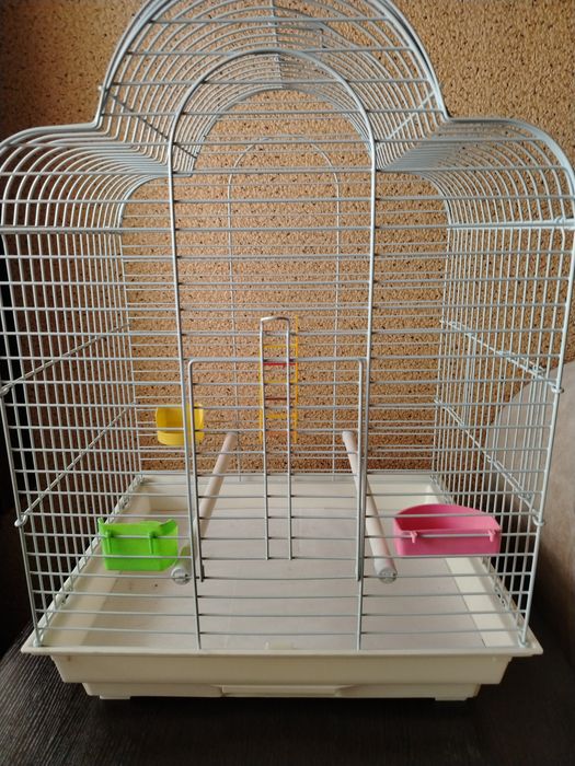 Продам клетку для попугая
