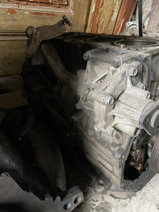 Блок за додж калибър/ dodge caliber 1.8 i 2007 150 к.с.
