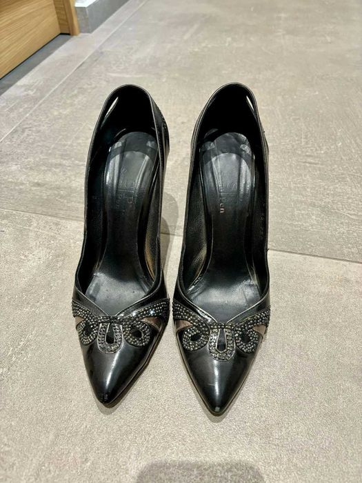 Черни обувки на ток Sara Pen