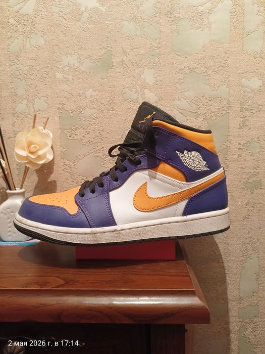 Продам кроссовки Nike можно сказать новые