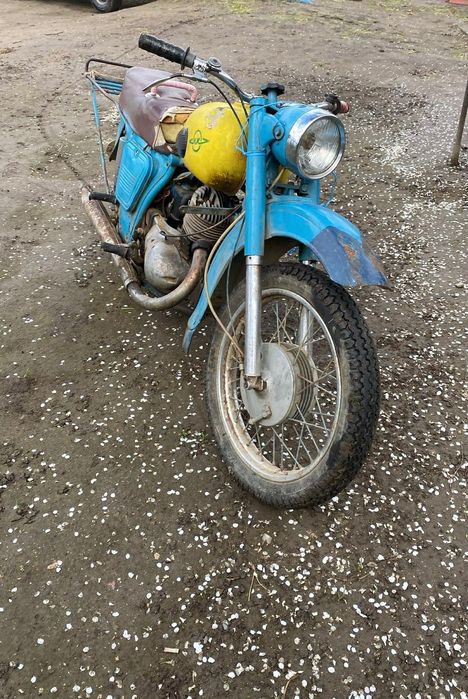 Продава се иж 350