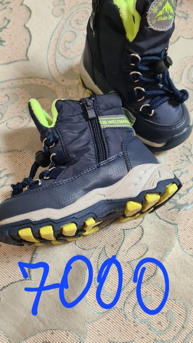 Продам детские вещи