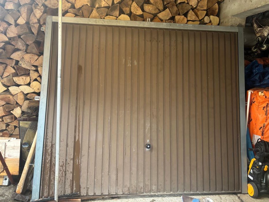 Poarta de garaj Hörmann