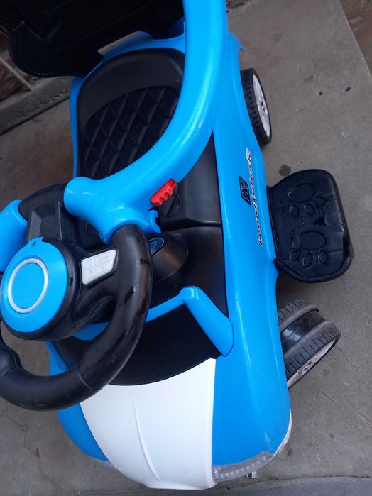Кола за бутане ride on Moni