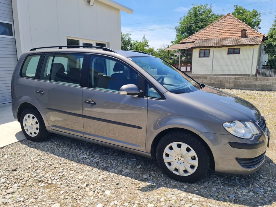 VOLKSWAGEN Touran 2009 — imagine 3