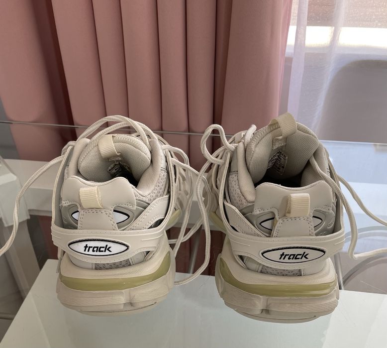 Маратонки Balenciaga track бели