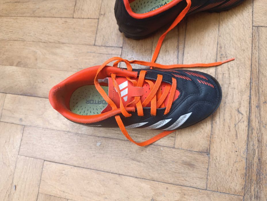 Детски бутонки Adidas