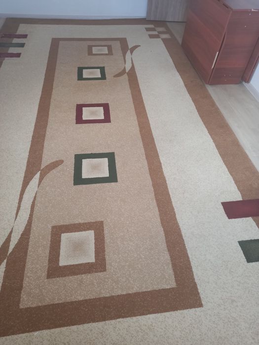 Продам ковёр 5 метров