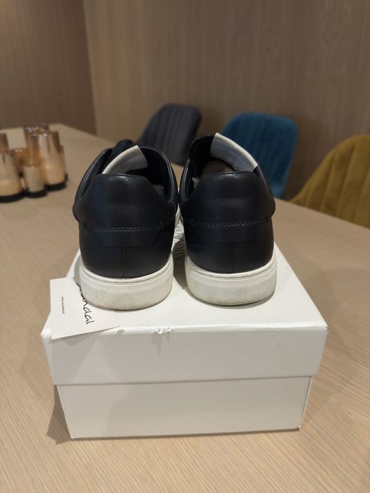 Emporio Armani черни маратонки размер 45