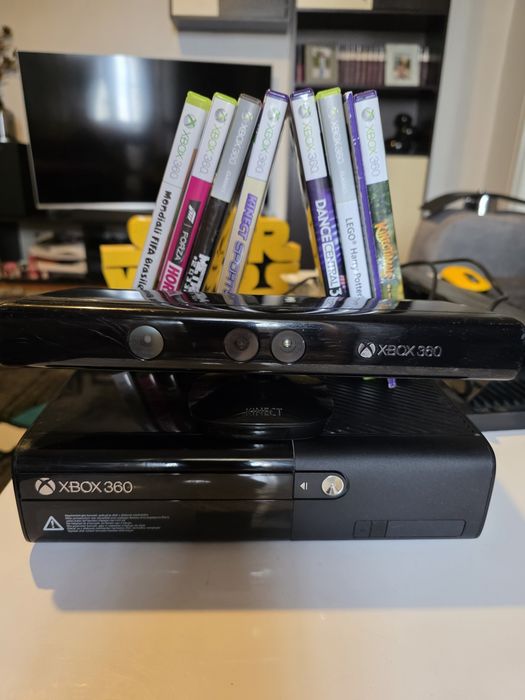 XBOX 360 Kinect cu 8 jocuri