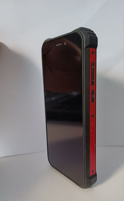 Vând telefon Oukitel wp5 pro