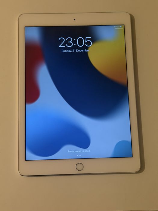 Tableta Apple iPad Air 2 wifi 64Gb Green stare foarte buna cu Bypass