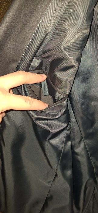 Мъжки костюм черен 56/182 номер