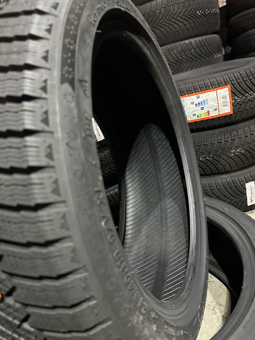 Зимен спорт пакет POWERTRAC SPORTXWINTER PT06 225/45R18 245/40R18 БОРД 2254518 2454018