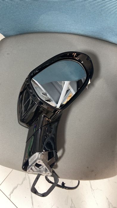 Hongqi eqm5 боковое зеркало