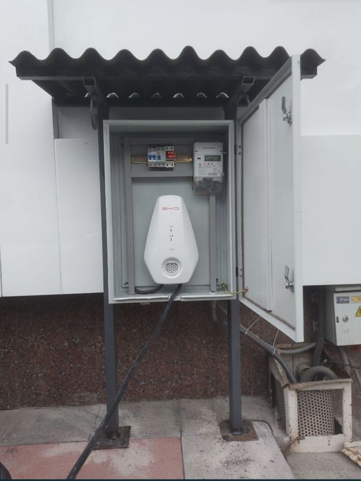 Установка зарядного устройства для электромобиля
220-380 V ishlimiza
L