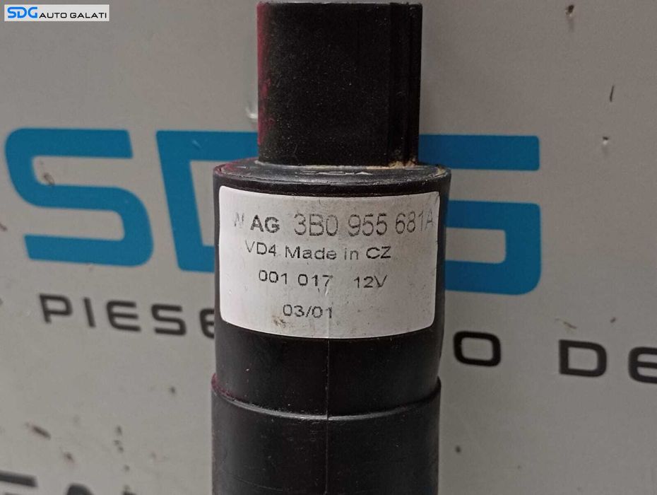 Pompa Pompita Spalator Far Faruri Parbriz Volkswagen Passat B5.5 2001 - 2005 Cod 3B0955681A 3B0 955 681 A [M5477]