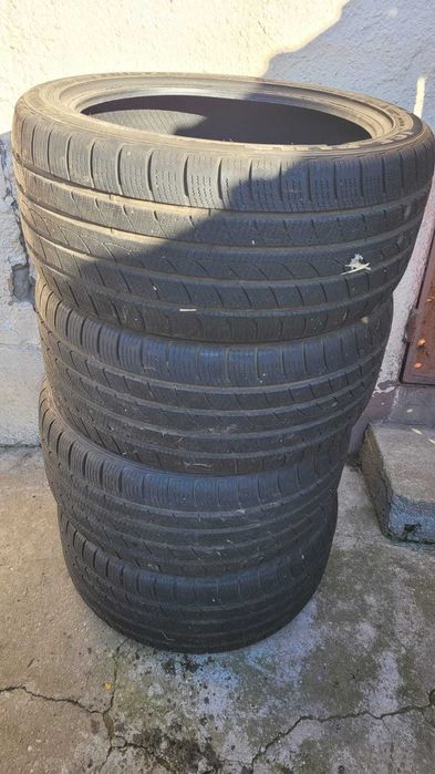 anvelope iarna 275 40 R20 Range rover sport