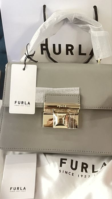 FURLA VENERE TOP HANDLE Crossbody bags.100% оригинал, със сериен номер