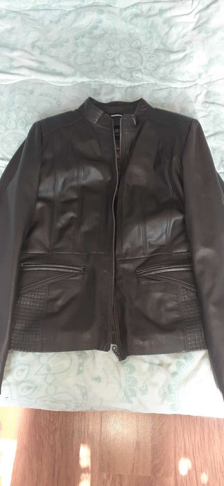 Спортно- елегантно кожено яке