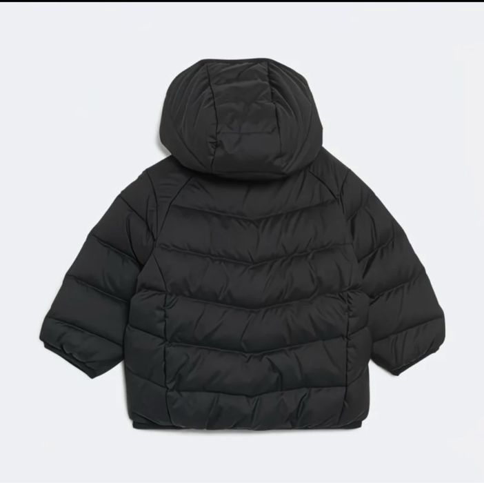 Подам adidas пуховик , размер 68