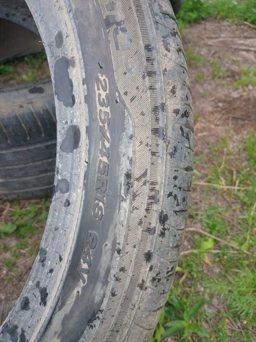 Шины комплект 235/45R18