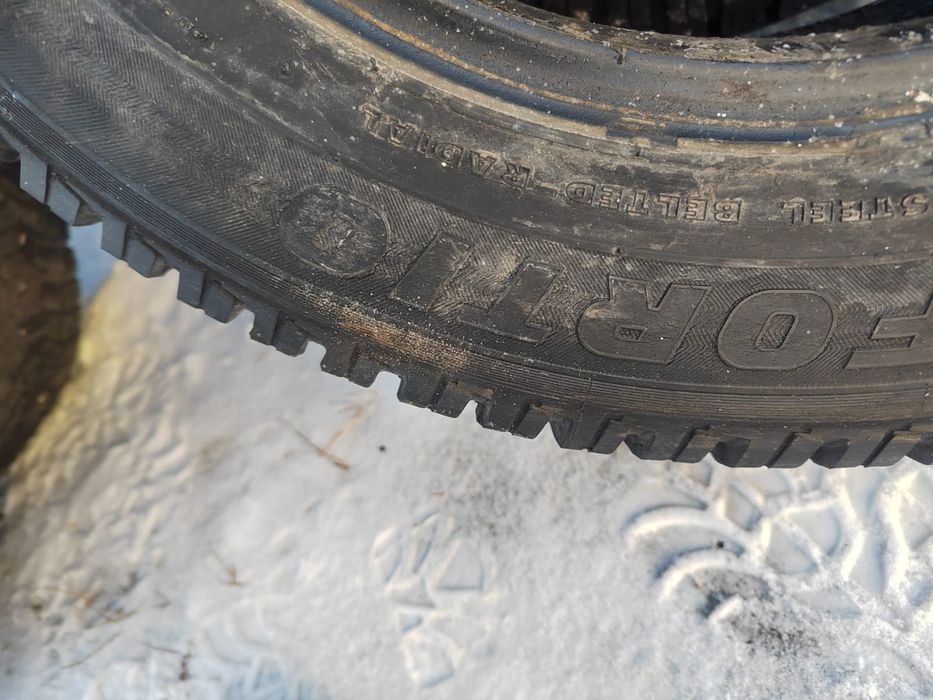 Продам пару зимней резины