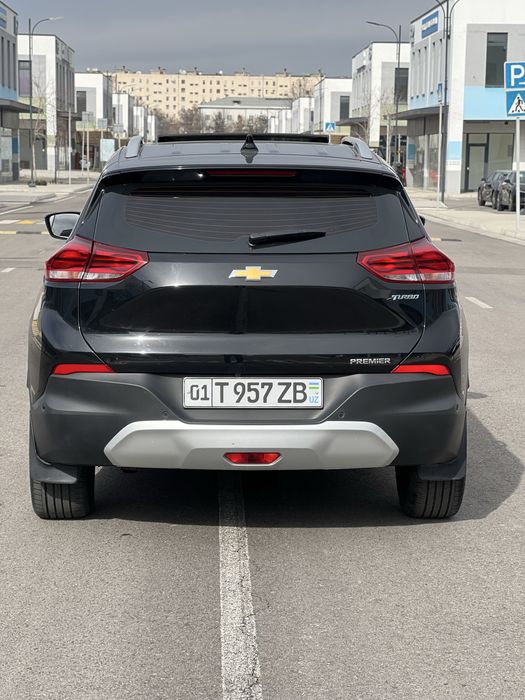 Tracker 2023 premier