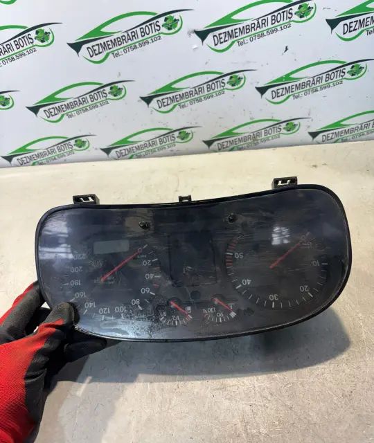 Ceasuri bord 1J0 920 806 E Volkswagen VW Golf 2000 1.9 SDI MT (68 hp)
