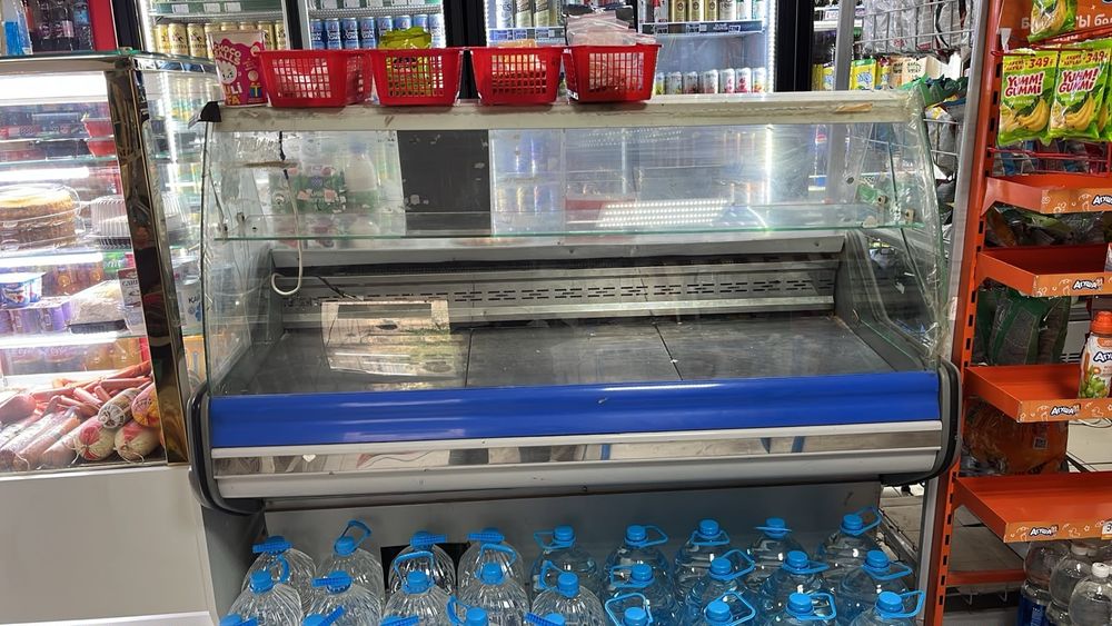 Продам холодильник для магазина