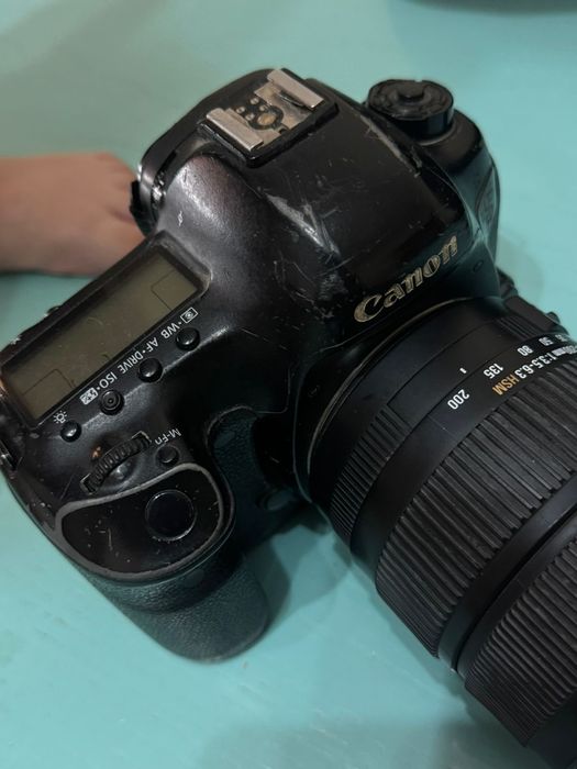 Продам фотоаппарат Canon Mark 3-5d