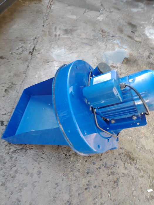 Продам зернодрабилку