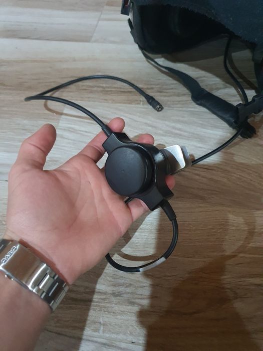 Vând cască pilot avion militar