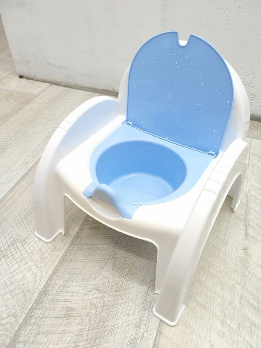 Продам горшок детский