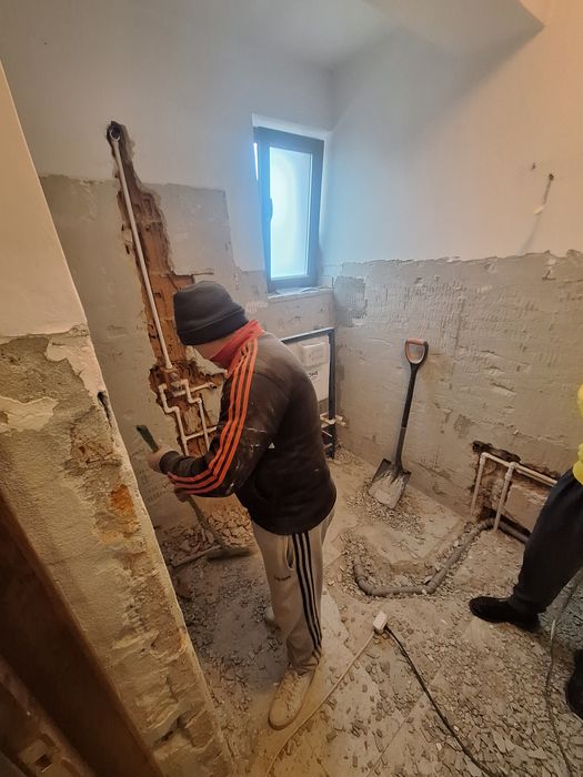 Zugravi profesioniști - lucrări interioare și exterioare de calitate