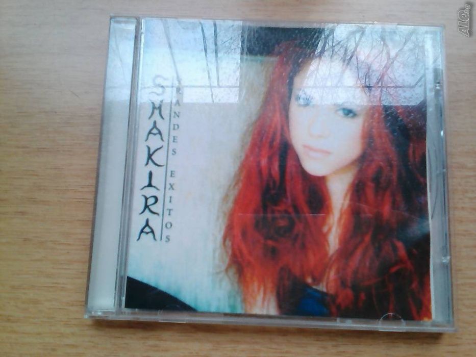 продавам компакт дискове всеки по 4 лв и аудиокасети всяка по 3 лв.