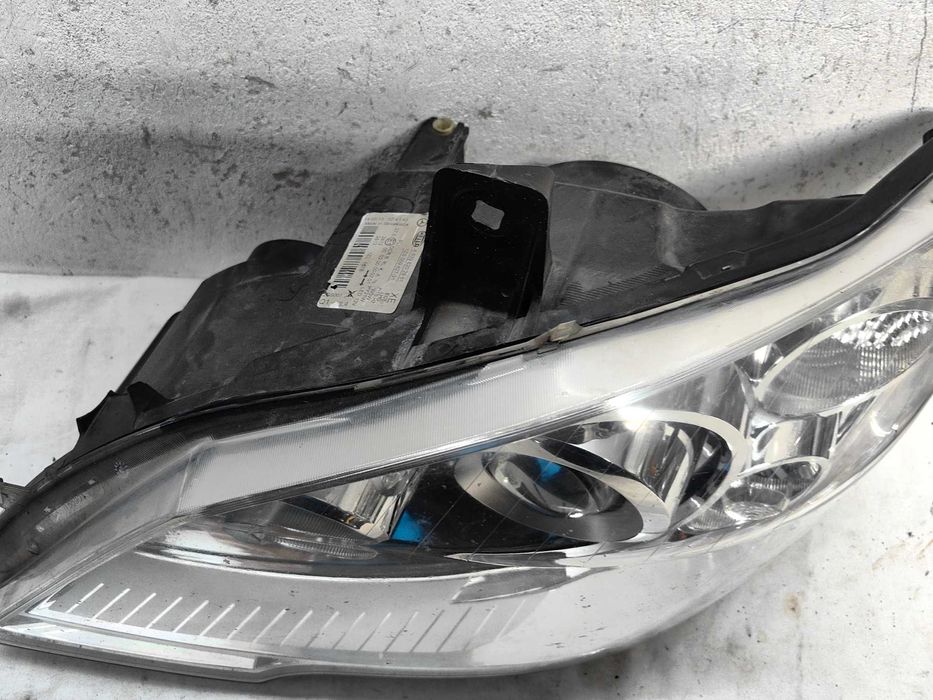 Оригинален фар Мерцедес Вито  Mercedes Vito Led Bixenon