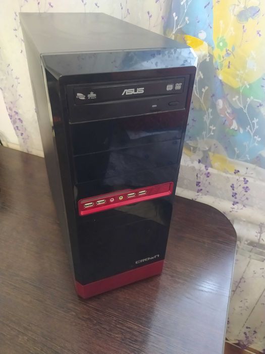 Продаю системный блок, состояние хорошее!