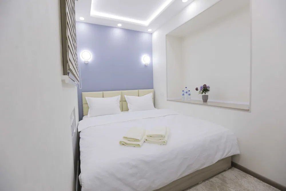 Срочно  Продаётся Ц5 1в2/2/4  с мебелью техникой ремонт хороший !