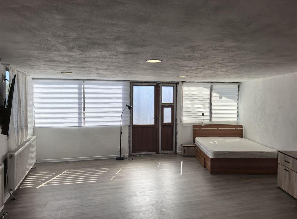 Apartament cu o camera 54 mp la casa