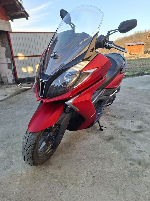 Vand sau schimb cu auto