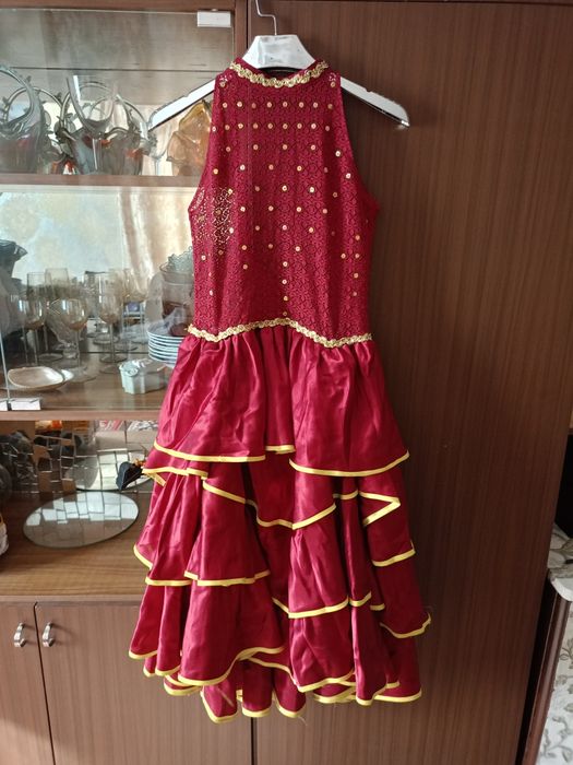 Нарядная одежда бу.размер 48-50