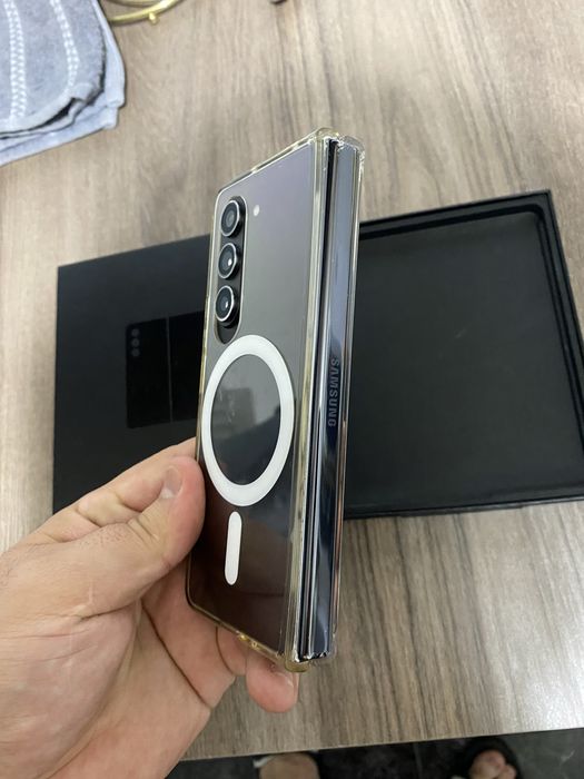 Samsung Z Fold 5 Fullbox