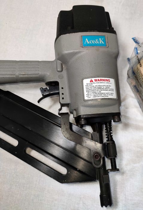 Ace&K Пневматичен такер за пирони 50-90 мм произведен във UK