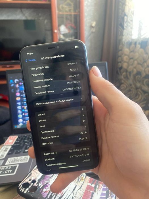 iPhone 11 в отличном состоянии